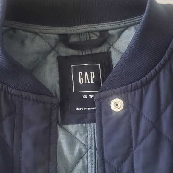 Cute and Fitted Navy Blue GAP Bomber Jacket - Picture 2 of 2